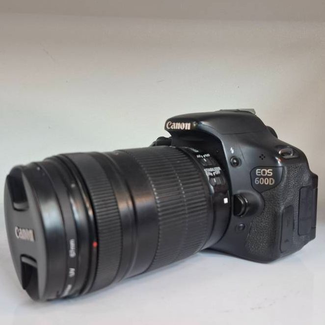 دوربین عکاسی دست دوم کانن Canon EOS 600D ‌Kit 18-135mm f/3.5-5.6 IS STM (25000 شات)