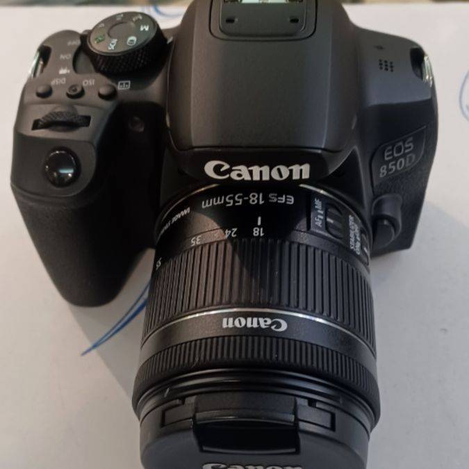 دوربین عکاسی کانن دست دوم Canon EOS 850D kit EF-S 18-55mm f/4-5.6 IS STM used (حدود ۴۵۰۰ شات)