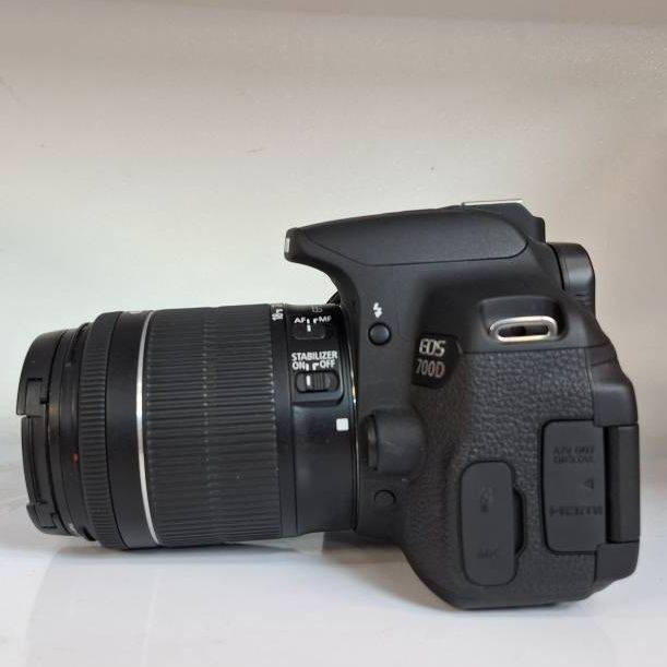 دوربین دست دوم Canon EOS 700D Kit 18-55mm f/3.5-5.6 IS STM (5000 شات)