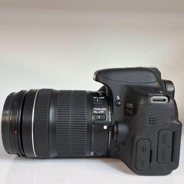 دوربین دست دوم کانن Canon EOS 750D Kit 18-135mm F3.5-5.6 IS STM (6000 شات)
