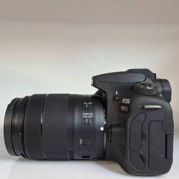 دوربین دست دوم کانن Canon EOS 90D DSLR kit EF-S 18-135mm IS USM (4500 شات)