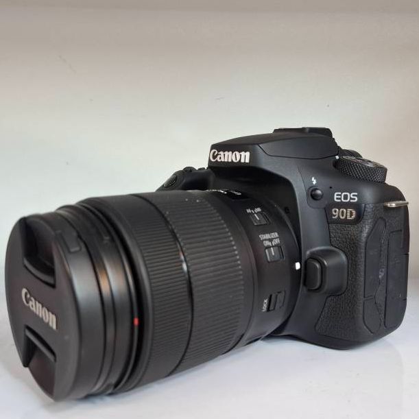 دوربین دست دوم کانن Canon EOS 90D DSLR kit EF-S 18-135mm IS USM (24000 شات)