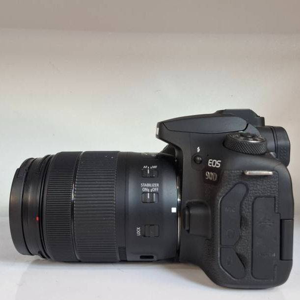 دوربین دست دوم کانن Canon EOS 90D DSLR kit EF-S 18-135mm IS USM(2100 شات)