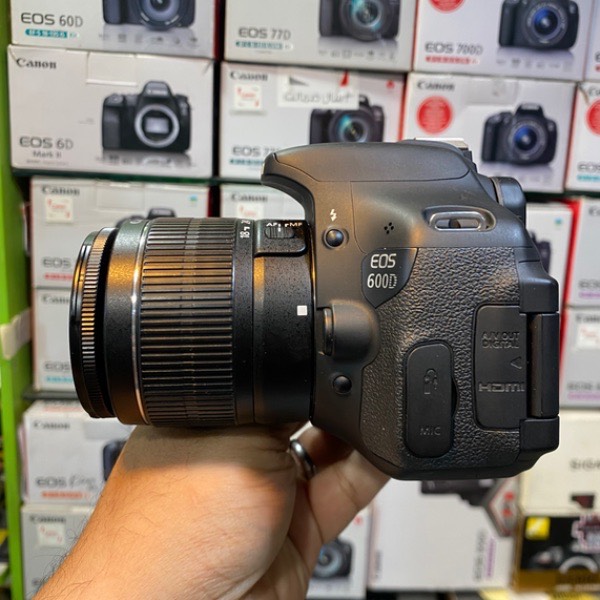 دوربین دست دوم کانن Canon 600D kit 18-55 dc iii (1800شات شات)