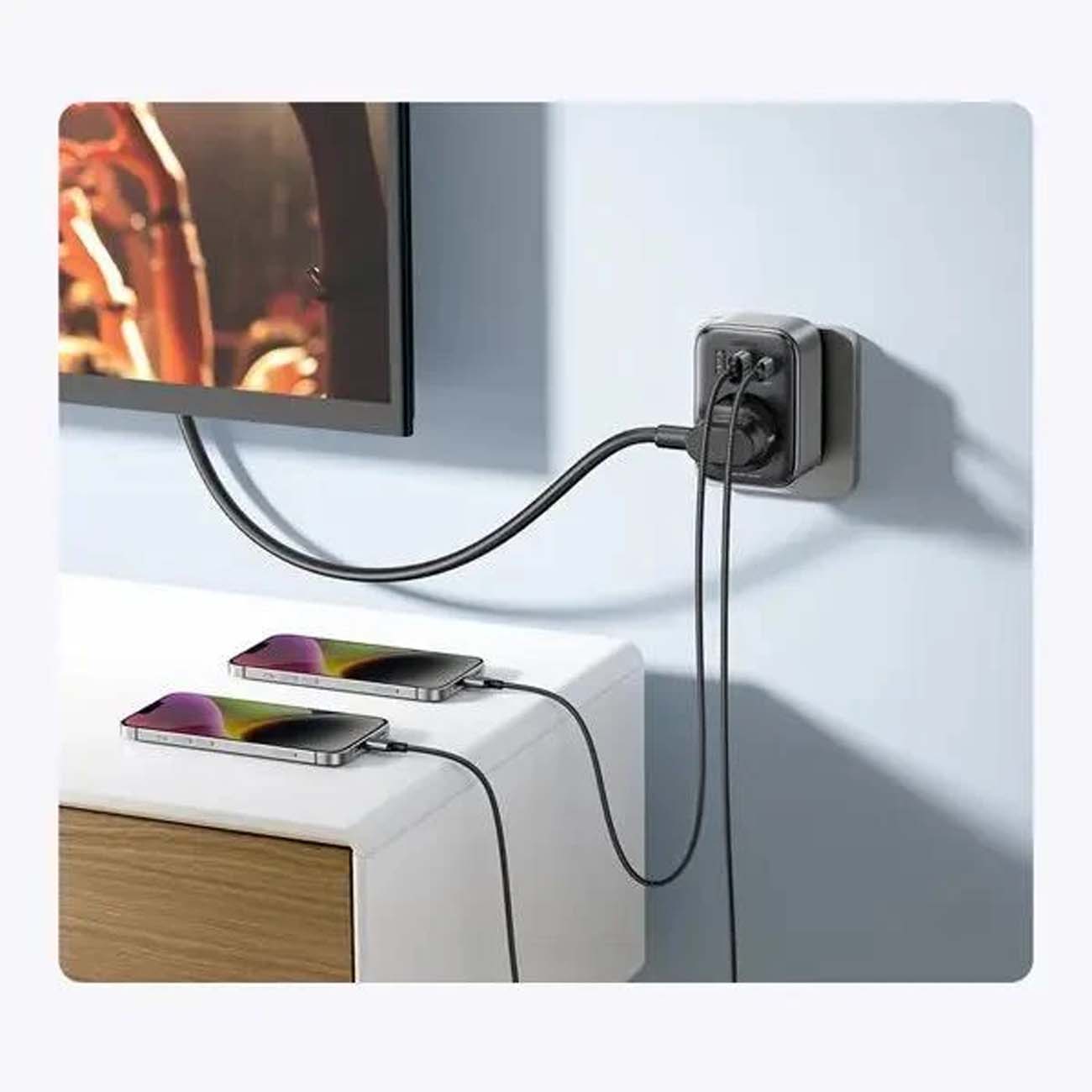 نمای کاربردی محافظ و شارژر دیواری یوگرین UGREEN CD314-90613 30W Wall Charger & Outlet Extender
