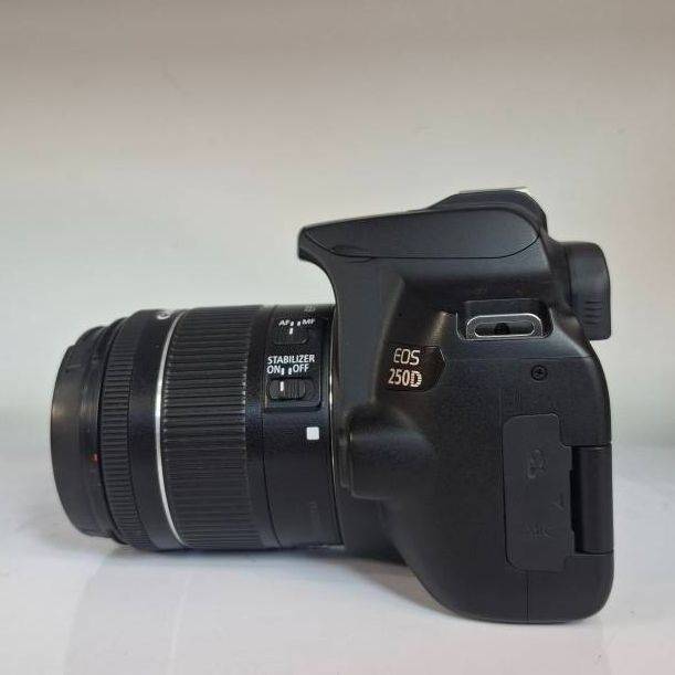 دوربین دست دوم کانن Canon EOS 250D Kit EF-S 18-55 mm f/4-5.6 IS STM (3000 شات)