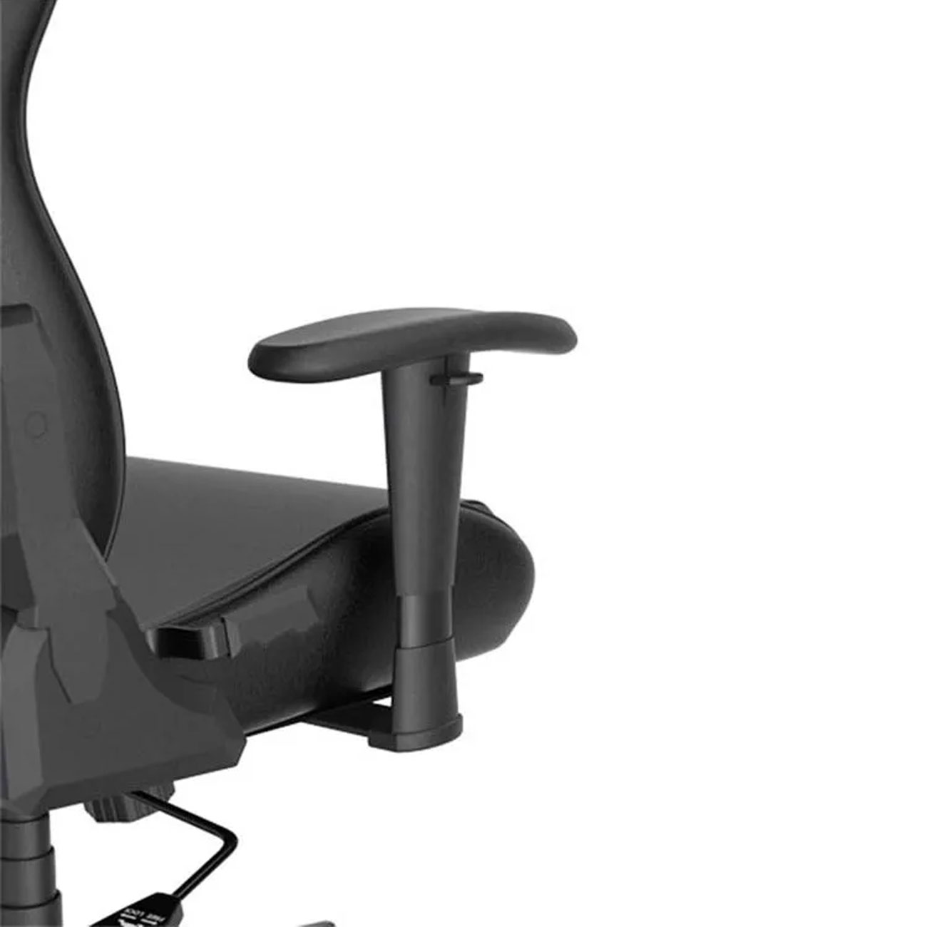 نمای نزدیک از صندلی گیمینگ DxRacer Prince P132 2025 Black Gaming Chair