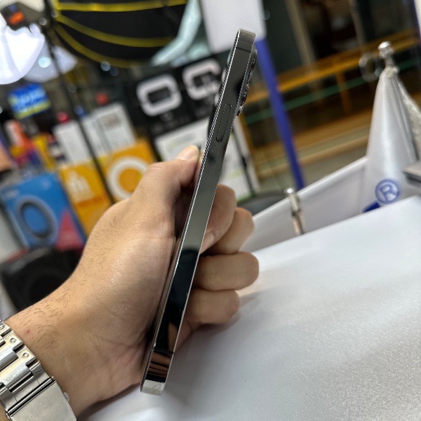 گوشی موبایل ایفون ۱۳ پرو مکس ۲۵۶ گیگابایت ۲سیم کارت دست دوم iphon 13promax 256g zaa