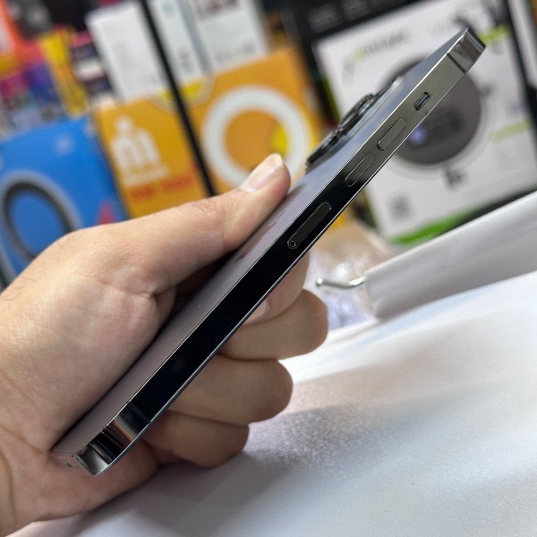 گوشی موبایل ایفون ۱۳ پرو مکس ۲۵۶ گیگابایت ۲سیم کارت دست دوم iphon 13promax 256g zaa
