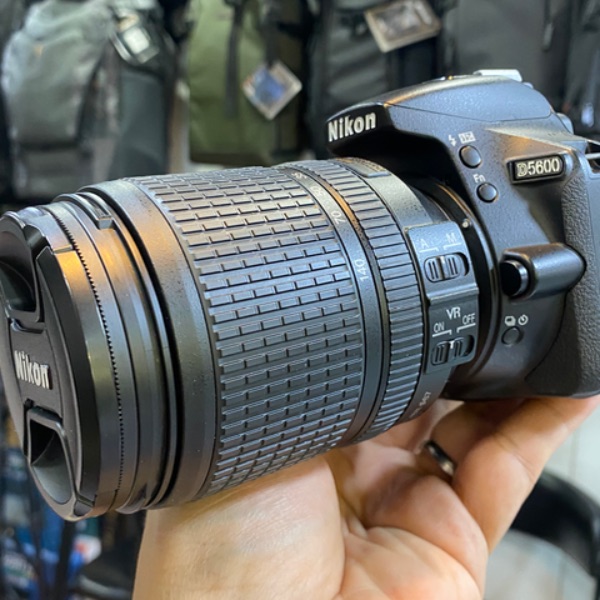 دوربین دست دوم نیکون Nikon D5600 Kit 18-140mm f/3.5-5.6 G VR (10هزارشات)