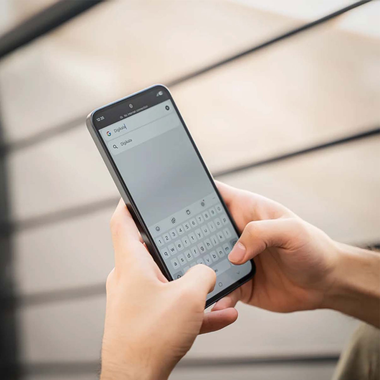 نمای جانبی از گوشی موبایل سامسونگ Samsung Galaxy A37 5G 256GB 8GB RAM Dual SIM Smartphone Vietnam