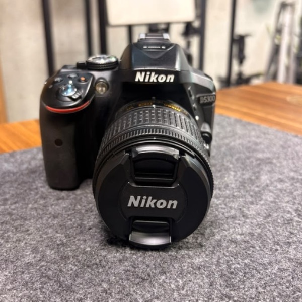 دوربین دست دوم نیکون Nikon D5300‌ Kit AF-P 18-55mm VR (21/000 شات)