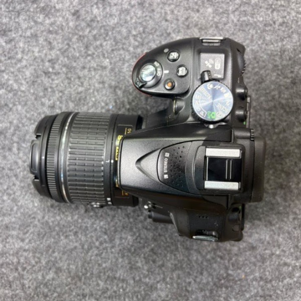 دوربین دست دوم نیکون Nikon D5300‌ Kit AF-P 18-55mm VR (21/000 شات)