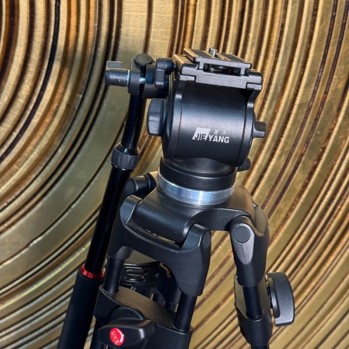 سه پایه فیلمبرداری دست دوم جی یانگ Jieyang JY-0508 AD Video Tripod