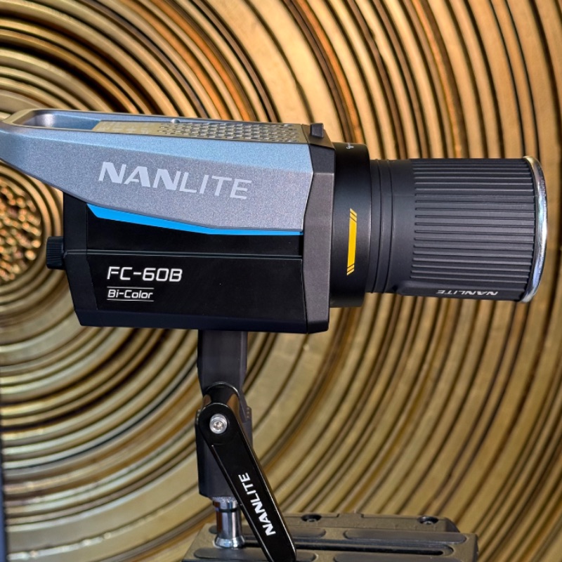 ویدیولایت دست دوم نانلایت Nanlite FC-60B Bi-Color LED Spotlight