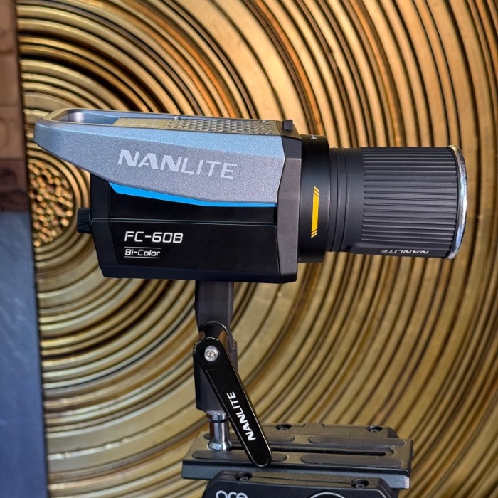 ویدیولایت دست دوم نانلایت Nanlite FC-60B Bi-Color LED Spotlight