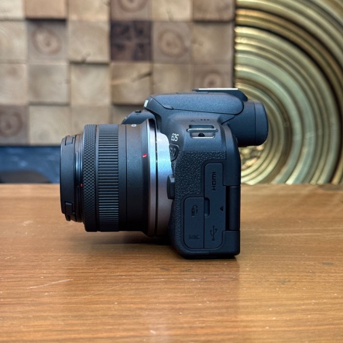 دوربین دست دوم کانن Canon EOS R10 Mirrorless Camera kit 18-45mm Lens (4000 شات)