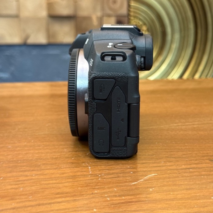 دوربین دست دوم کانن Canon EOS R8 Mirrorless Camera Body (4000 شات)
