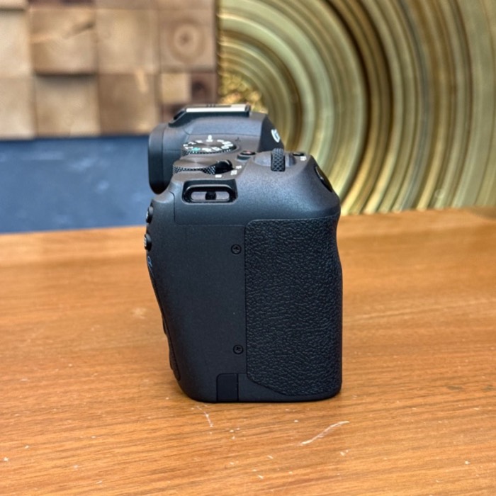دوربین دست دوم کانن Canon EOS R8 Mirrorless Camera Body (4000 شات)