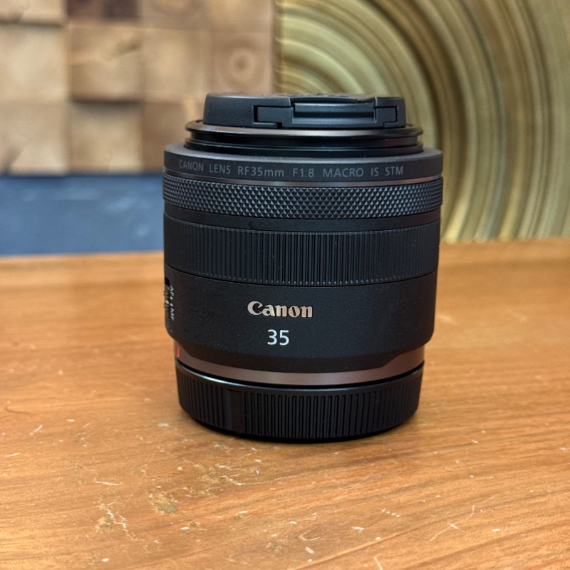 لنز دست دوم بدون‌آینه کانن Canon RF 35mm F1.8 IS STM Macro (جعبه دارد)