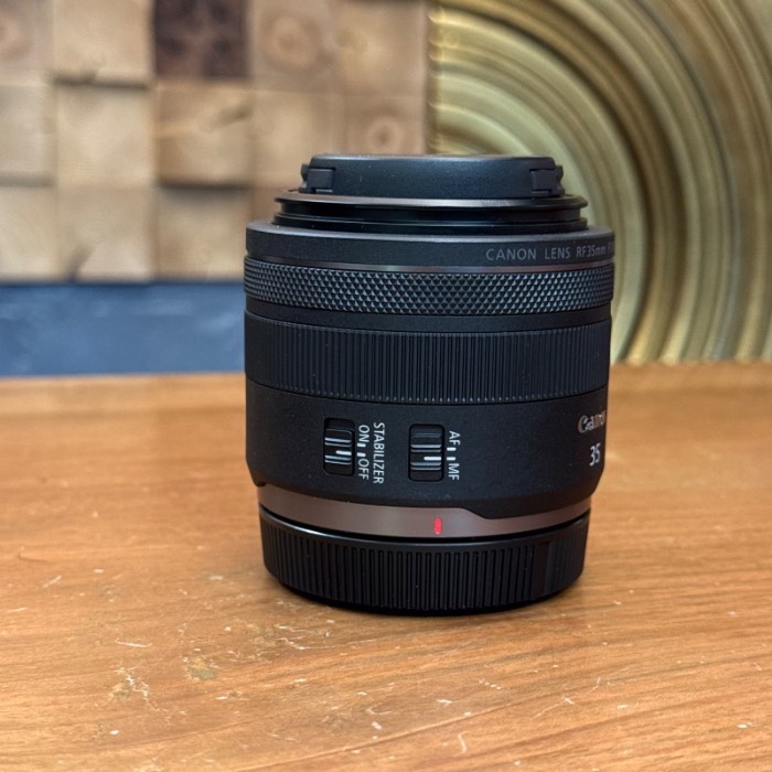 لنز دست دوم بدون‌آینه کانن Canon RF 35mm F1.8 IS STM Macro (جعبه دارد)
