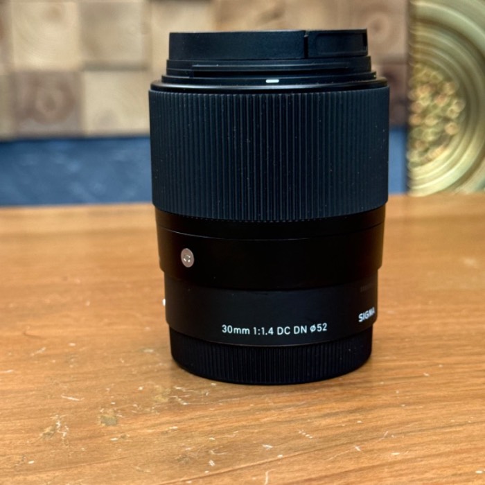 لنز دست دوم سیگما Sigma 30mm f/1.4 DC DN Contemporary (Sony E) (جعبه دارد)
