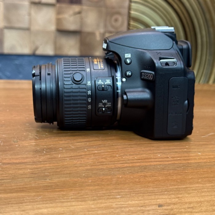 دوربین دست دوم نیکون  Nikon D3200 Kit 18-55mm f/3.5-5.6 G VR (6000 شات)