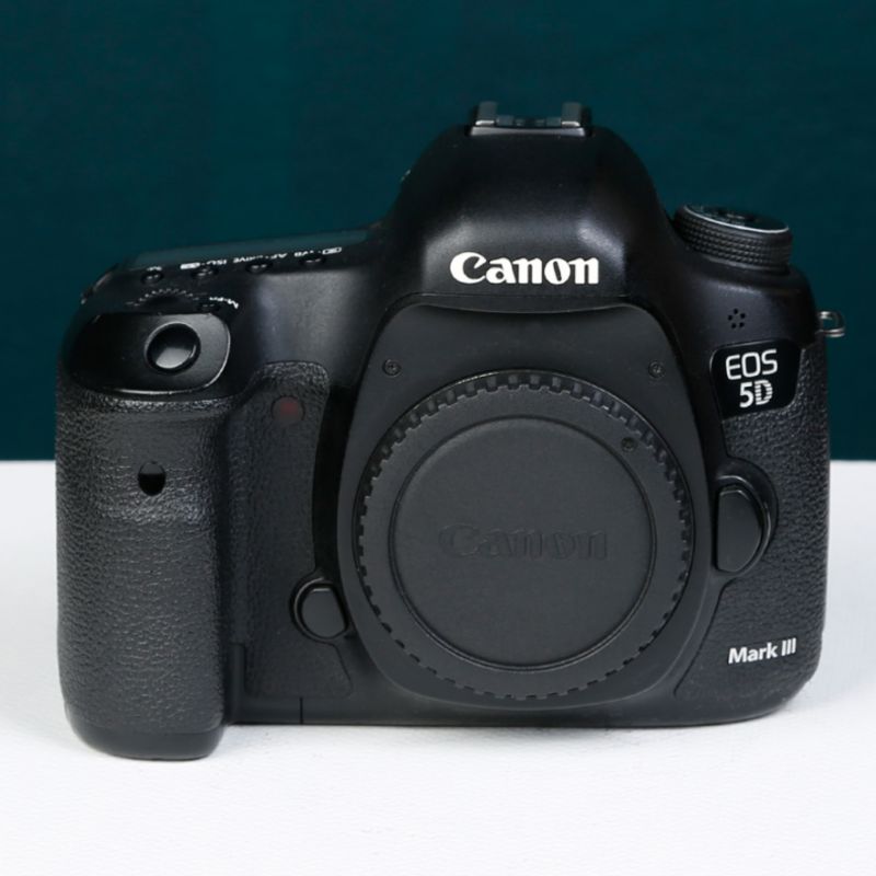 دوربین دست دوم دوربین عکاسی کانن Canon EOS 5D Mark III Body (60000 شات)