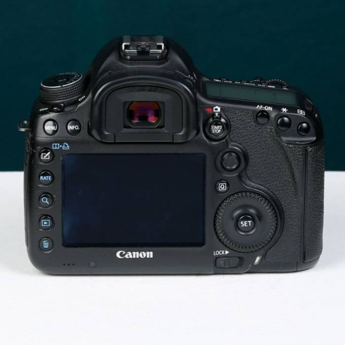 دوربین دست دوم دوربین عکاسی کانن Canon EOS 5D Mark III Body (60000 شات)