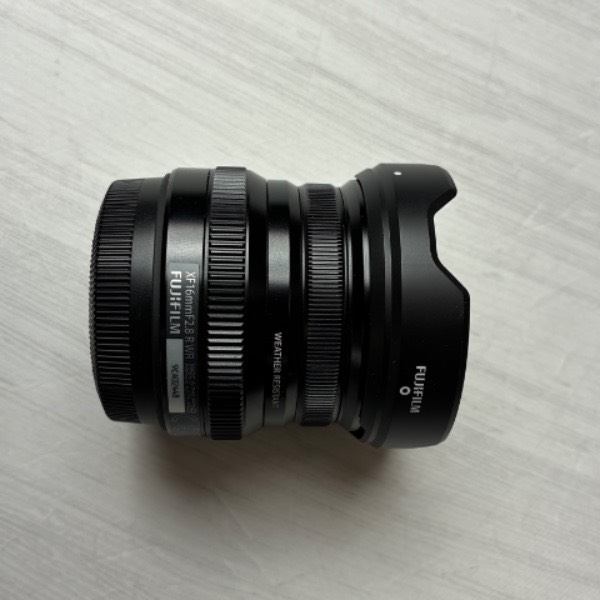 لنز دست دوم فوجی فیلم Fujifilm XF 16mm F/2.8 R WR (جعبه دارد)