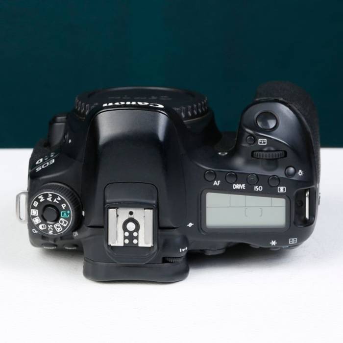 دوربین دست دوم کانن Canon EOS 80D Body (68000 شات)