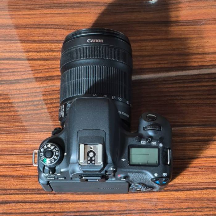 دوربین دست دوم کانن CANON 760D Kit 18-135mm f/3.5-5.6 IS STM (38000 شات)