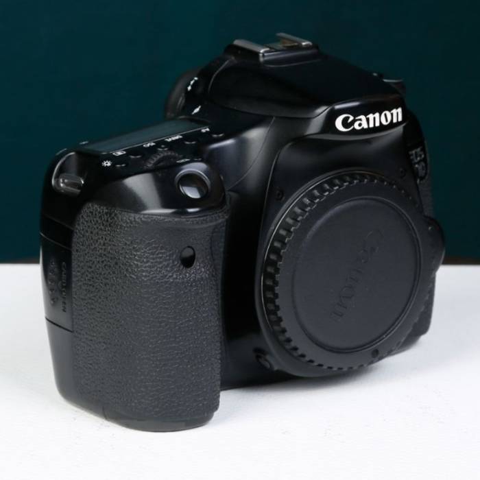 دوربین عکاسی دست دوم کانن Canon EOS 70D Body(220000 شات)