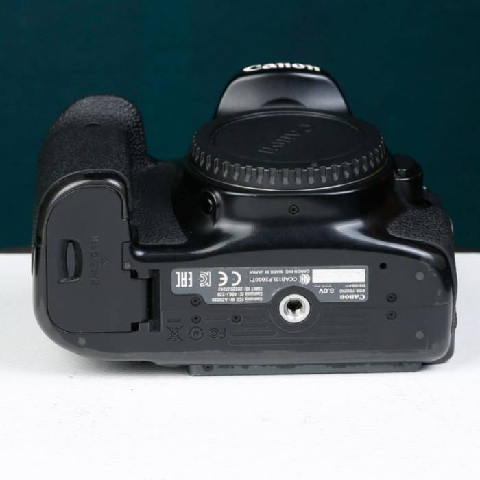 دوربین عکاسی دست دوم کانن Canon EOS 70D Body(220000 شات)