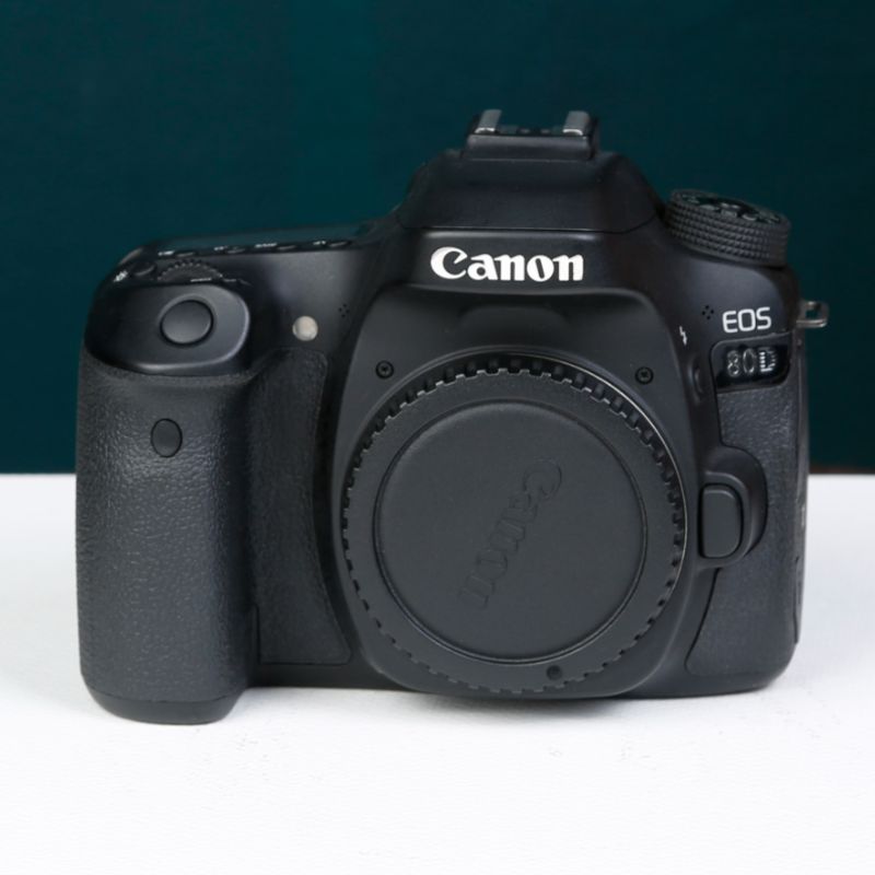 دوربین دست دوم کانن Canon EOS 80D Body (88000 شات)