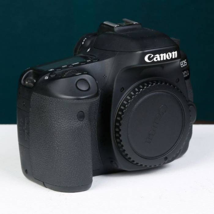 دوربین دست دوم کانن Canon EOS 80D Body (88000 شات)