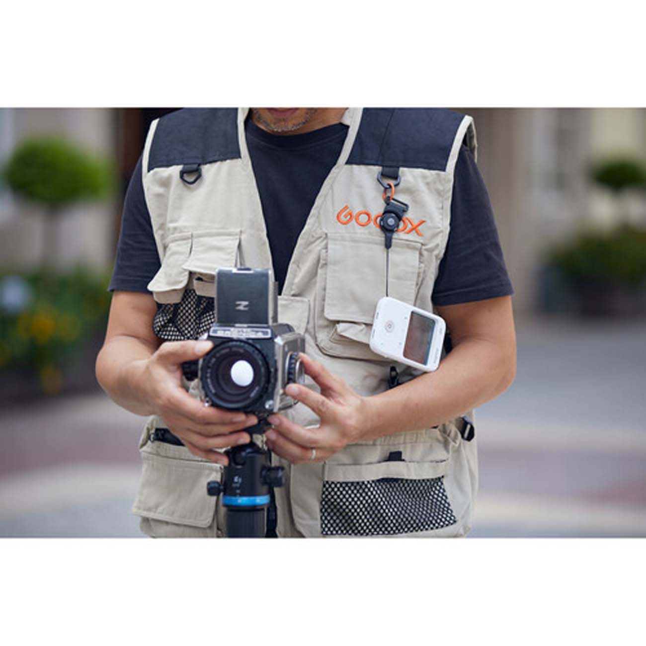 نمای کاربردی از دوربین دیجیتال مینی گودکس Godox C100 Mini Camera with Transparent Viewfinder