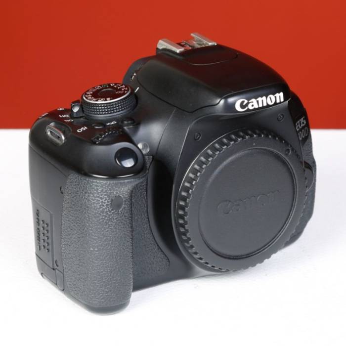 دوربین دست دوم Canon EOS 600D Body (15000 شات)