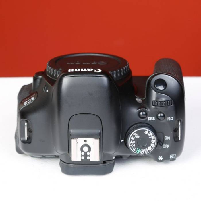 دوربین دست دوم Canon EOS 600D Body (15000 شات)