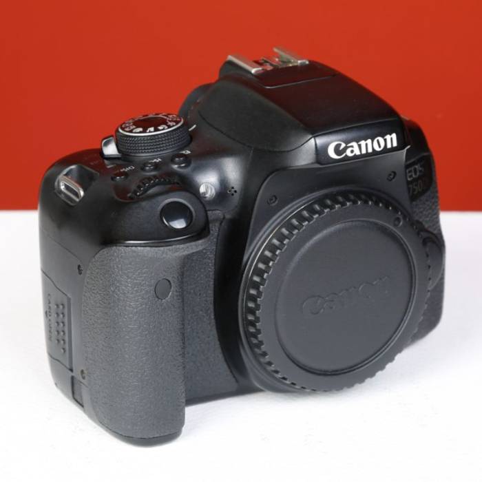 دوربین عکاسی دست دوم کانن Canon EOS 750D Body (260000 شات)