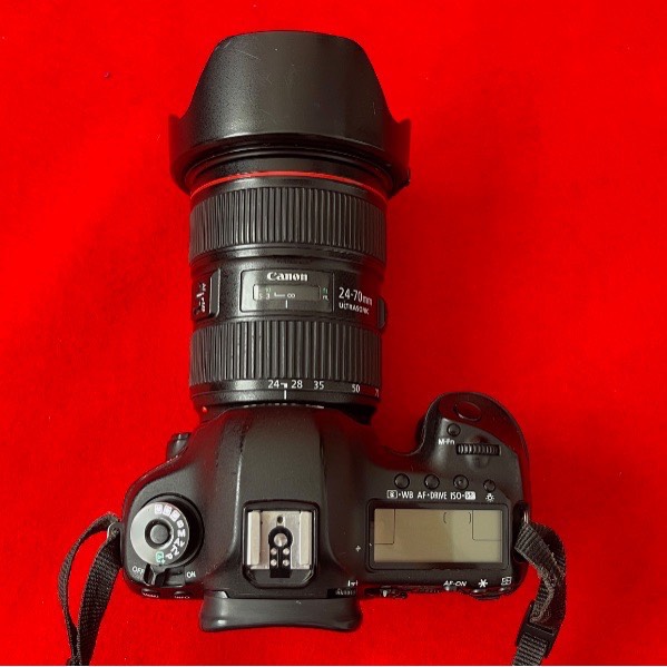 دوربین دست دوم کانن Canon 5D Mark III kit 24-70mm f2.8 Type II
