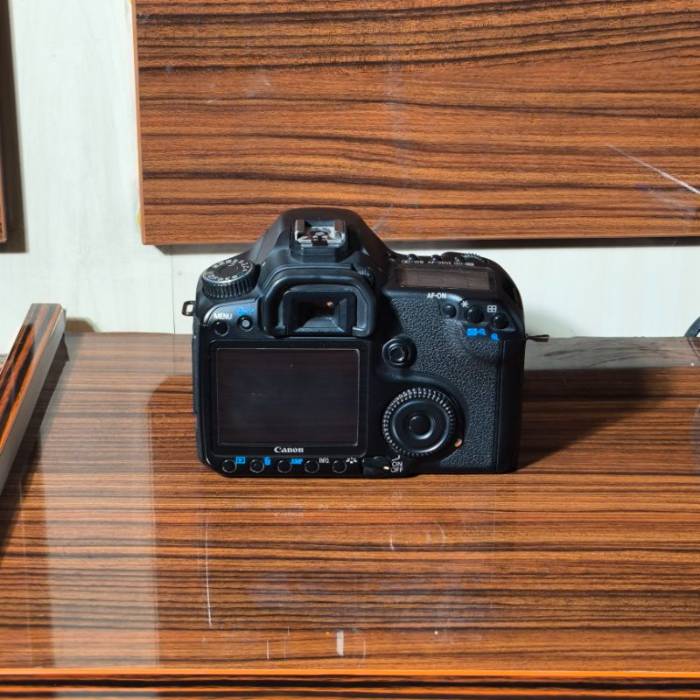 دوربین دست دوم CANON 40D BODY (50000 شات)