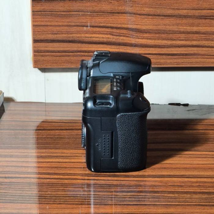 دوربین دست دوم CANON EOS 30D BODY (50000 شات)
