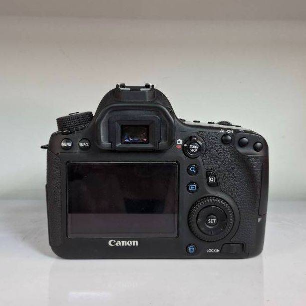 دوربین دست دوم کانن Canon EOS 6D Kit 24-105mm f/4L IS USM (6000 شات)