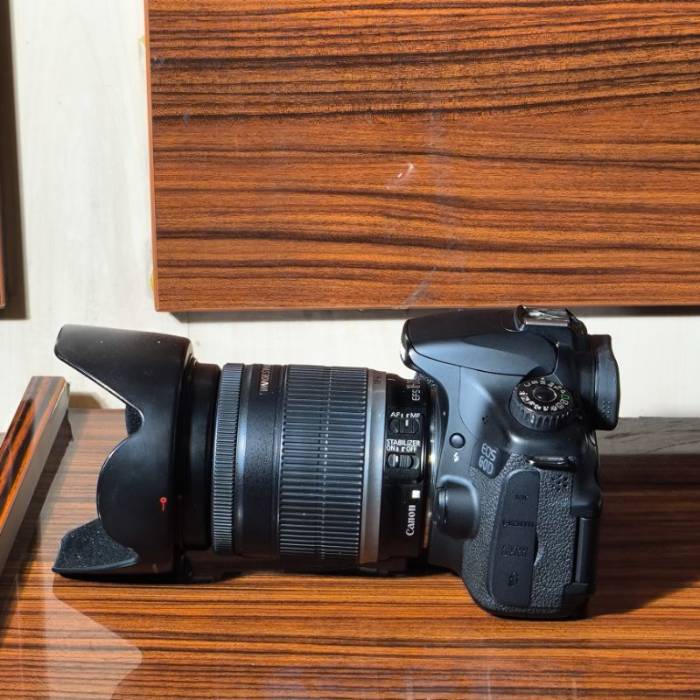 دوربین دست دوم کانن CANON 60D KIT 18-200mm (16000 شات)