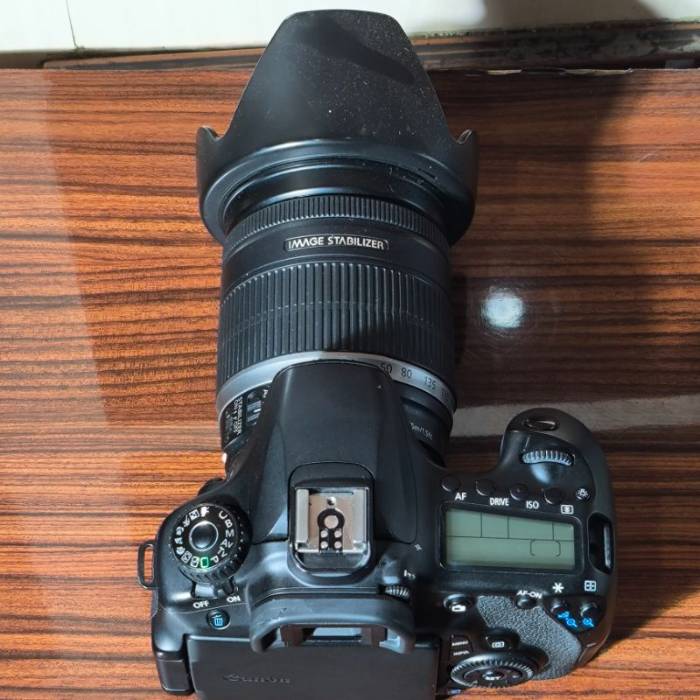 دوربین دست دوم کانن CANON 60D KIT 18-200mm (16000 شات)