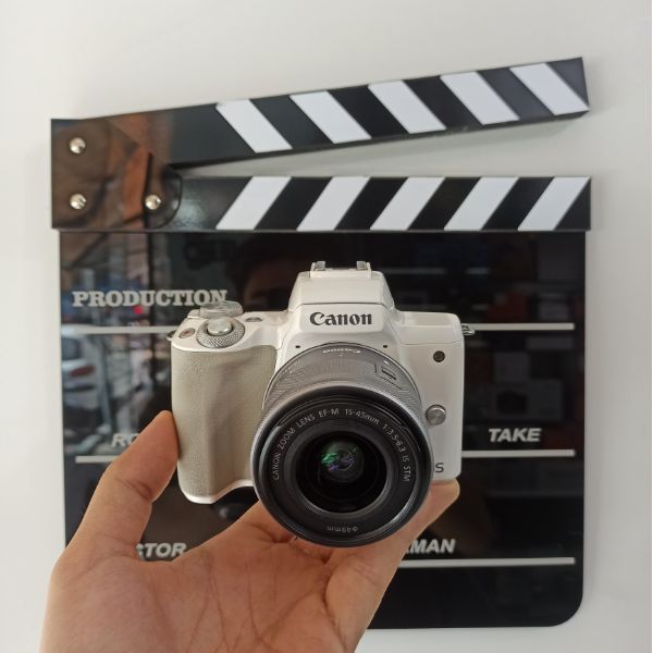 دوربین دست دوم کانن Canon EOS M50 kit 15-45mm white (6000 شات)