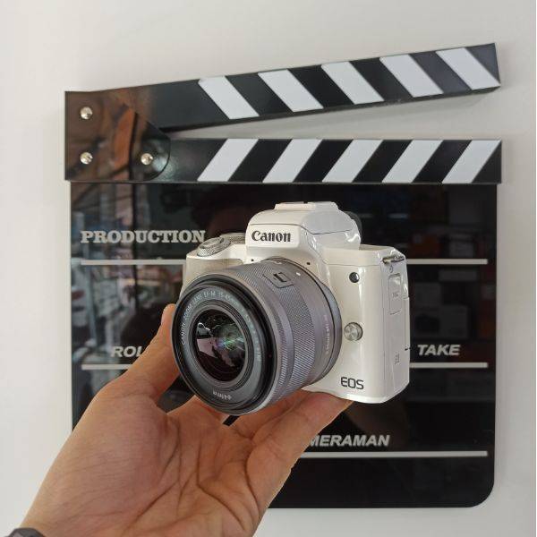 دوربین دست دوم کانن Canon EOS M50 kit 15-45mm white (6000 شات)