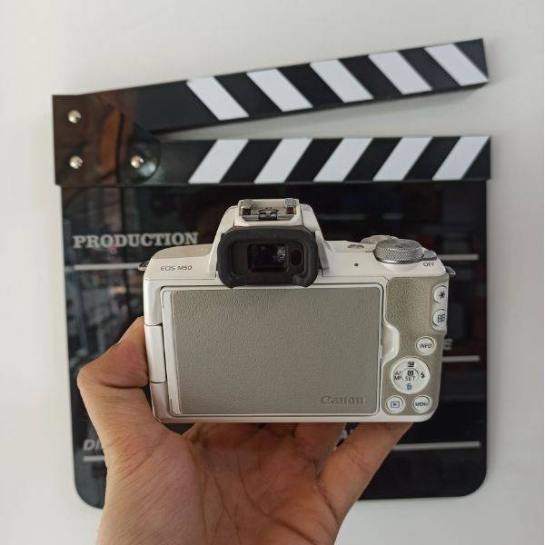 دوربین دست دوم کانن Canon EOS M50 kit 15-45mm white (6000 شات)
