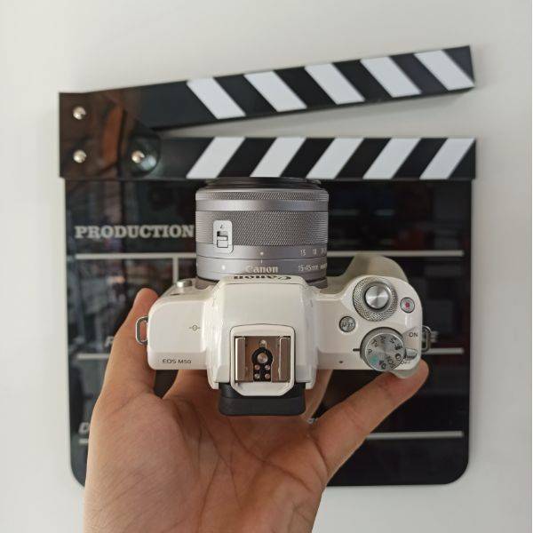 دوربین دست دوم کانن Canon EOS M50 kit 15-45mm white (6000 شات)
